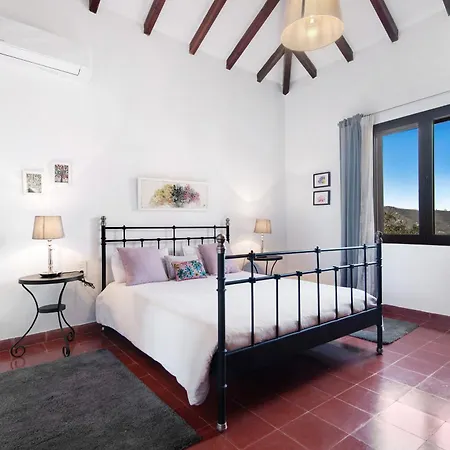 Tatil Evi Madronal